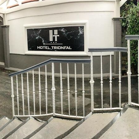 Hotel Trionfal Qualiano Esterno foto