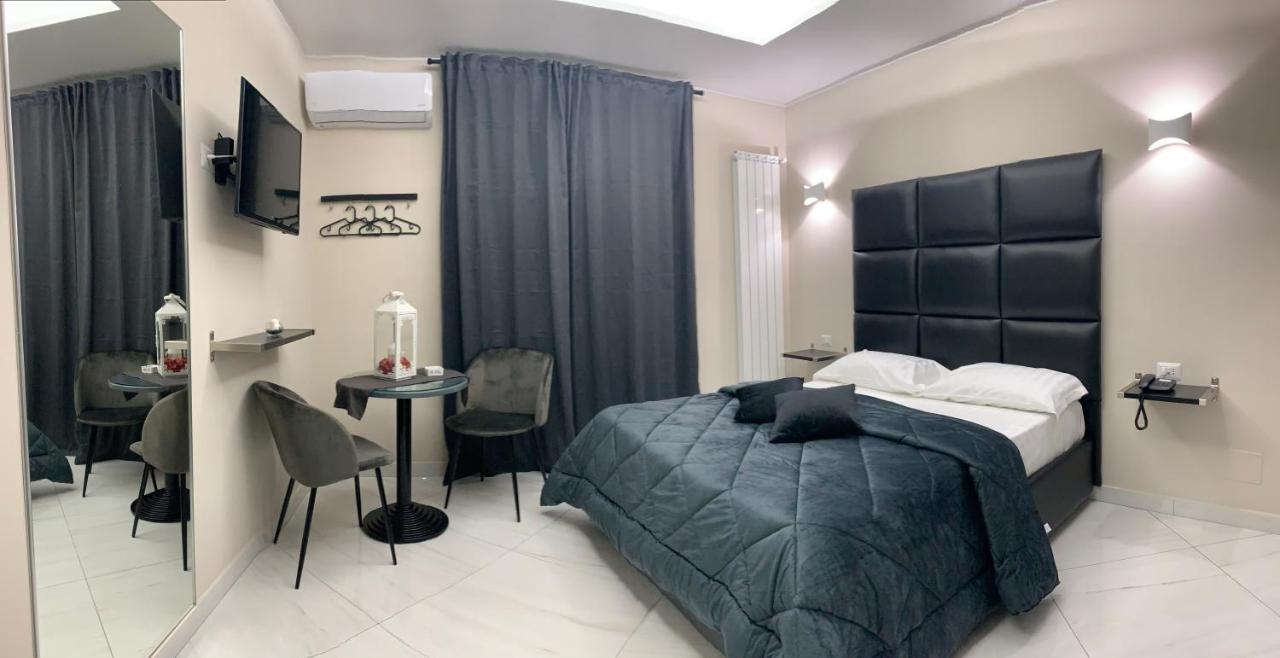 Hotel Trionfal Qualiano Esterno foto