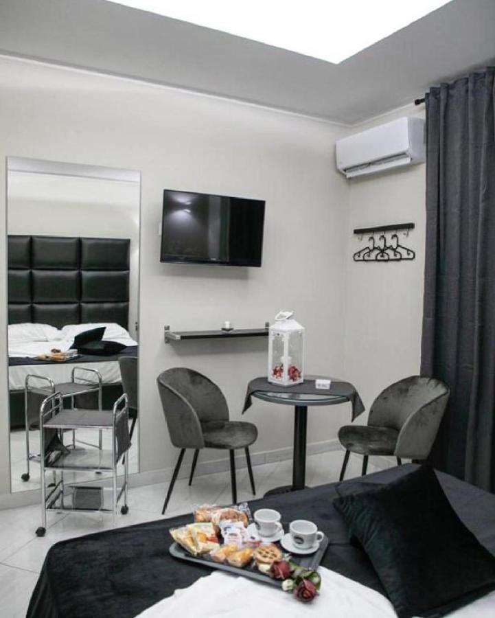 Hotel Trionfal Qualiano Esterno foto