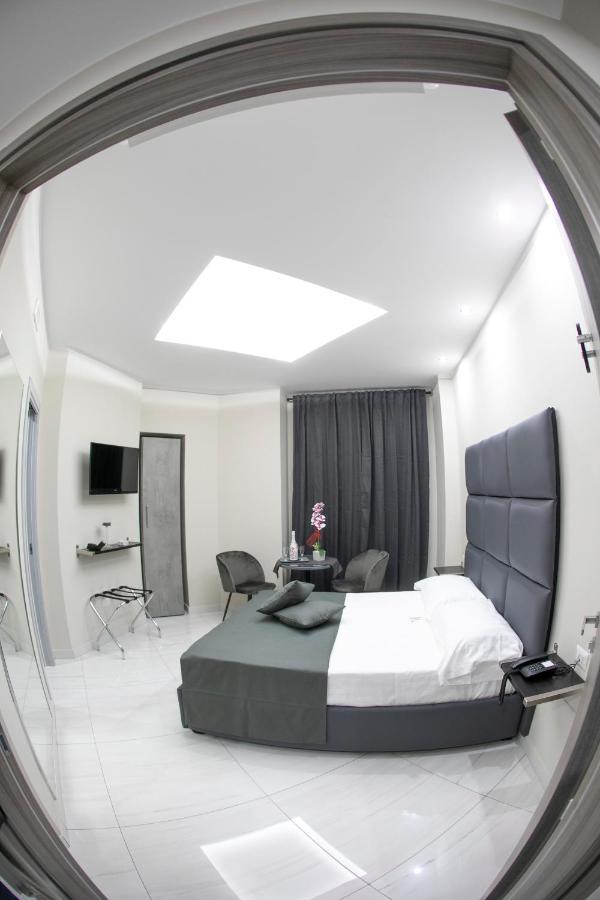 Hotel Trionfal Qualiano Esterno foto
